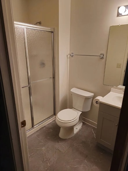 Building Photo - 42794 Lilley Pointe Dr