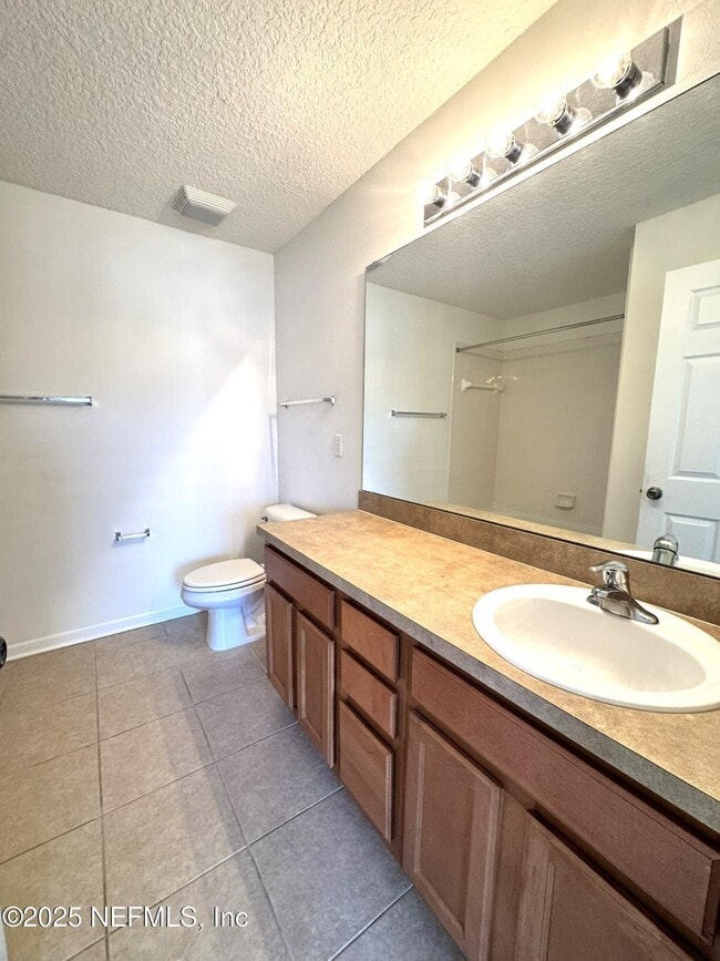 Building Photo - 1500 Calming Water Dr