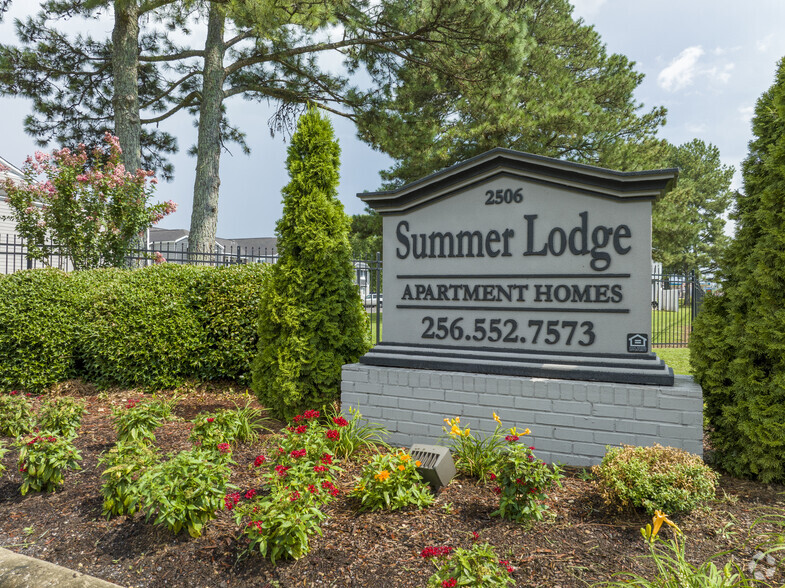 Primary Photo - Summer Lodge Apartments