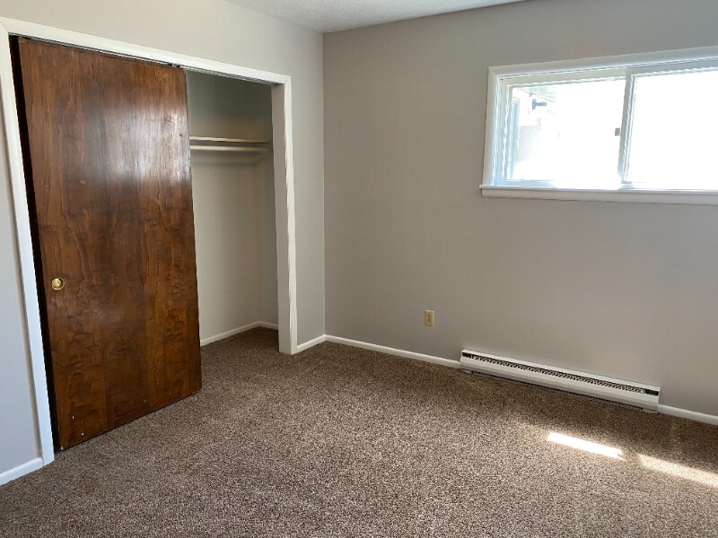 Building Photo - 805 3rd St SW