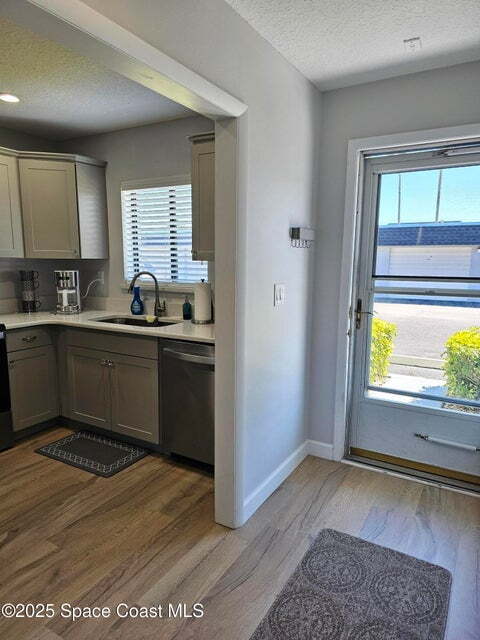 Building Photo - Furnished Cocoa Beach Condo