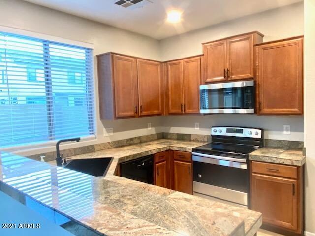 Building Photo - 3657 E Hyatt Ln