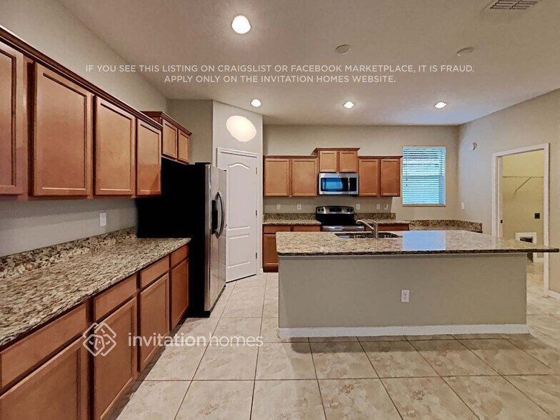 Building Photo - 13407 Lake Monroe Pl