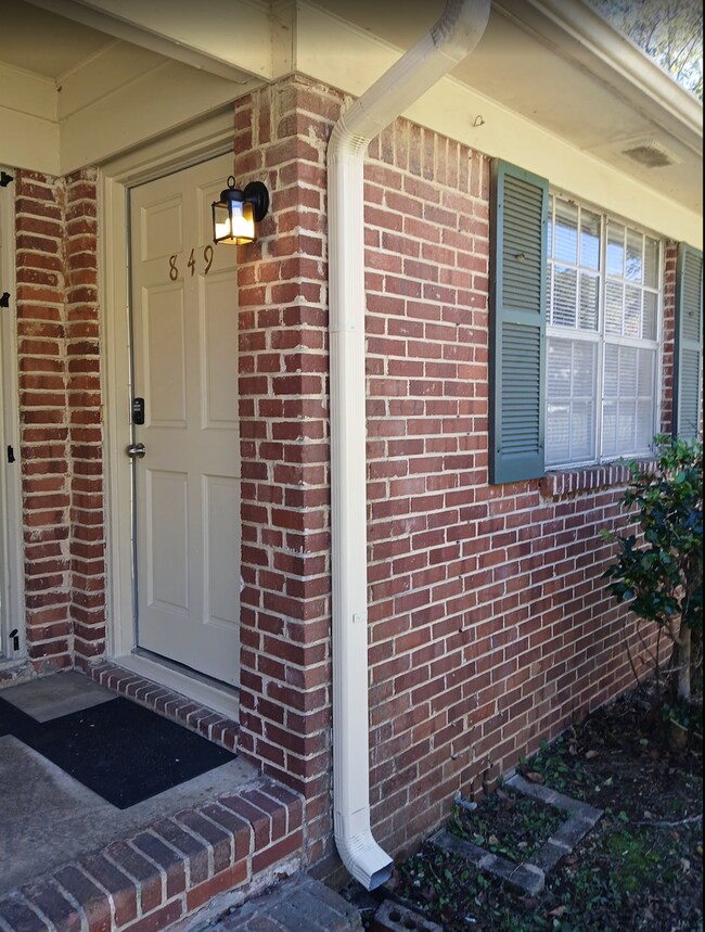 Building Photo - MOVE IN READY! NOW AVAILABLE!!! $0 SECURIT...