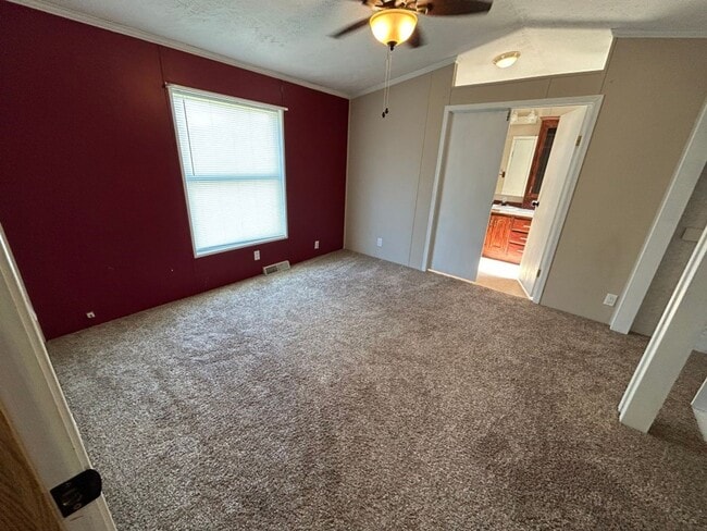 Building Photo - 3 Bedroom 2 Bath High-End Mobile Home with...