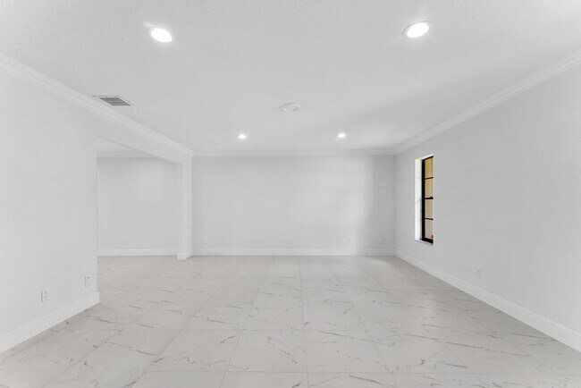 Building Photo - 2244 Quail S Rdg