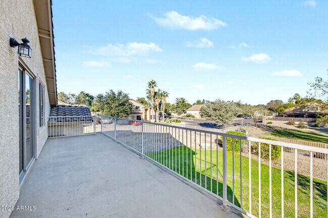 Building Photo - 7456 W Aurora Dr