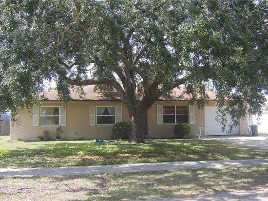 Primary Photo - Large Fenced Yard | Central Air | Garage |...
