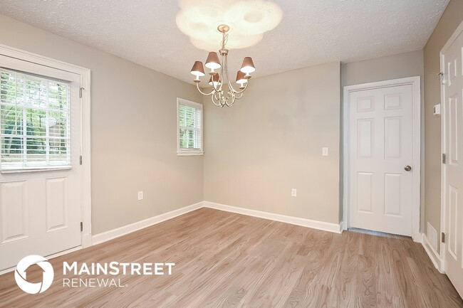 Building Photo - 220 Carmichael Rd