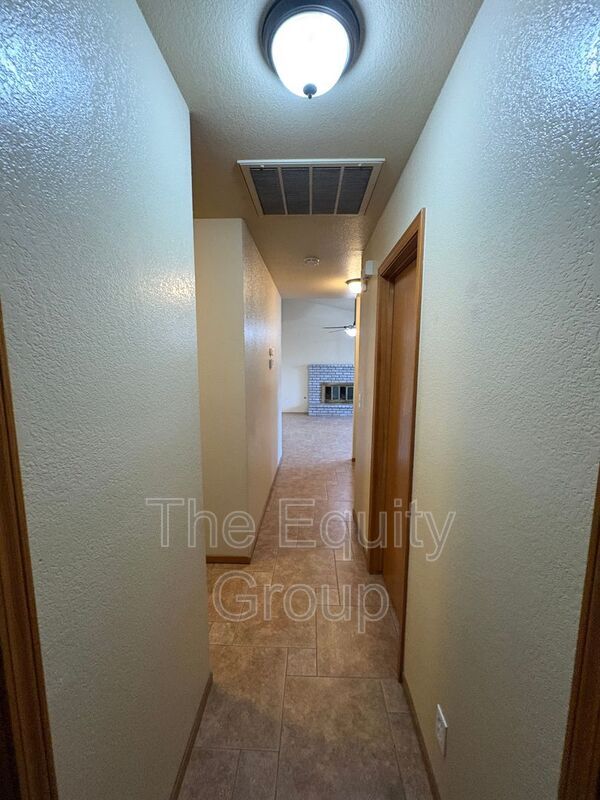 Building Photo - 644 N Atwood St