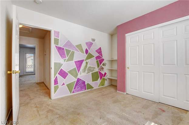 Building Photo - 9291 Hollander Ave