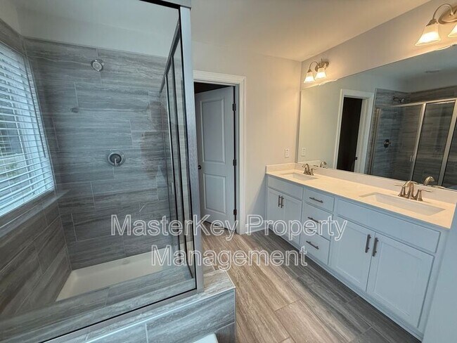 Building Photo - 1347 Rosepine Drive