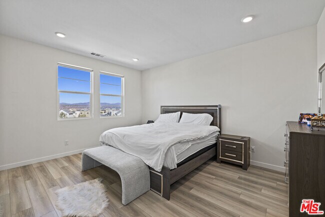 Building Photo - 27109 Vly Oak Pl
