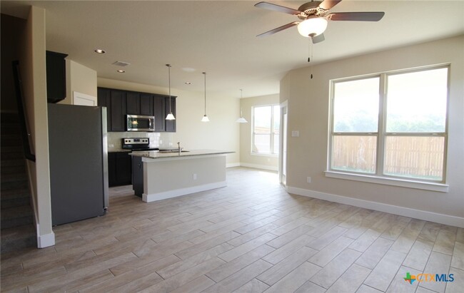 Building Photo - 712 Gristmill Dr