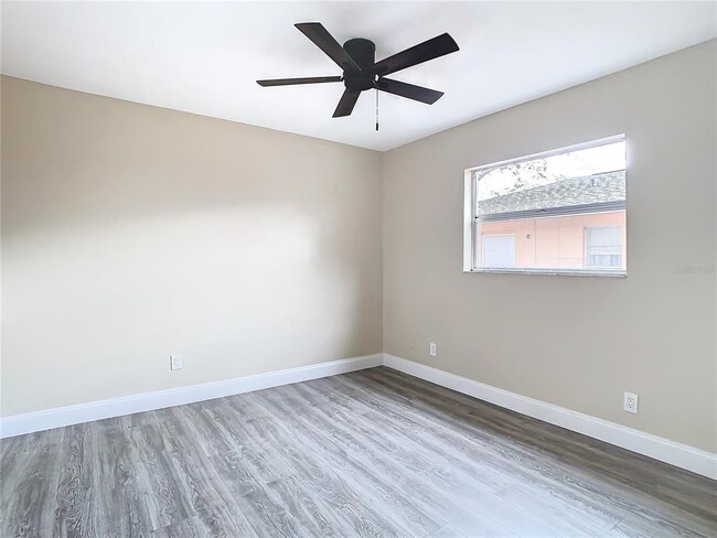 Building Photo - 1612 Fox Run Dr