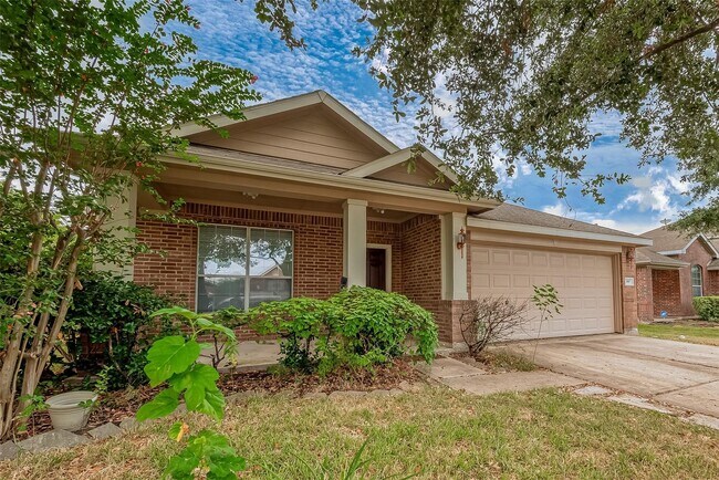 Building Photo - 1807 Hidden Breeze Dr