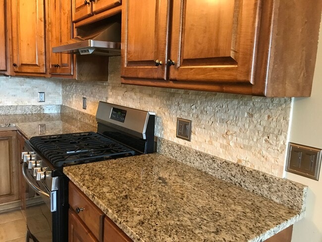 Building Photo - Heart of Madison City