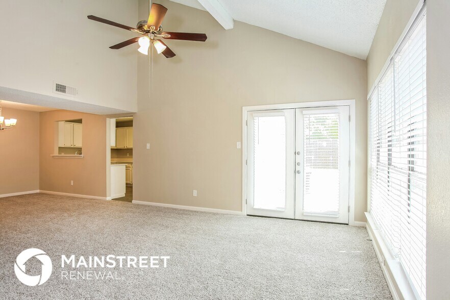 Building Photo - 6326 Los Altos Dr