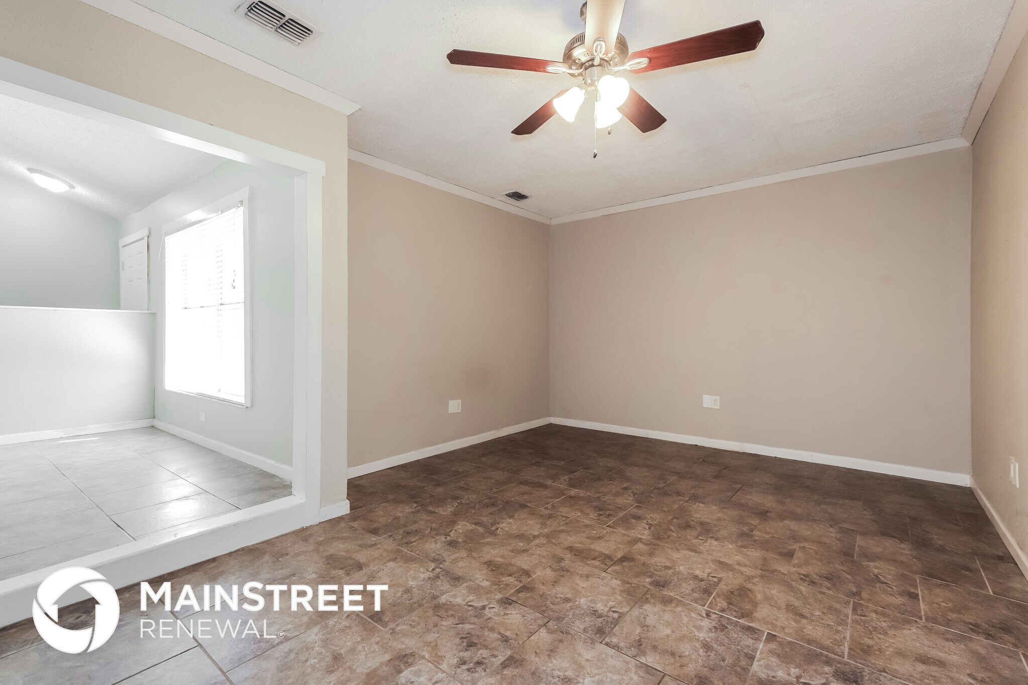 Building Photo - 1065 Kit Ct