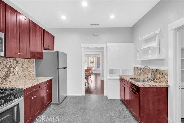 Building Photo - 250 Sonora St