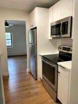 Building Photo - 16 Winter St