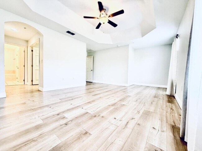 Building Photo - 2983 Ashland Ln S