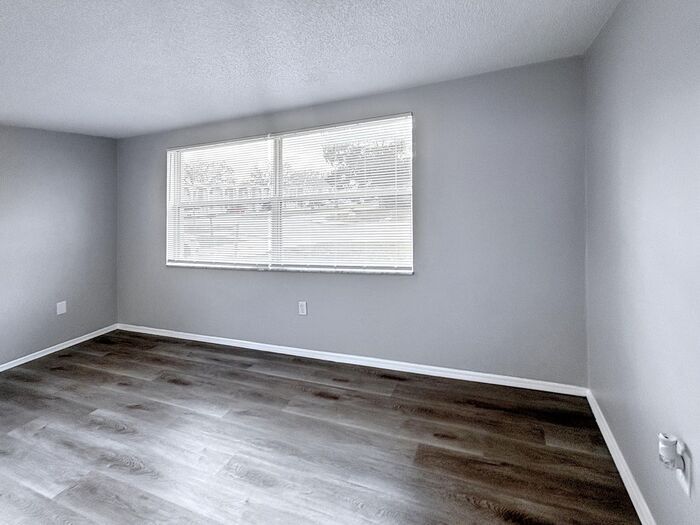 Building Photo - 8628 Velvet Dr