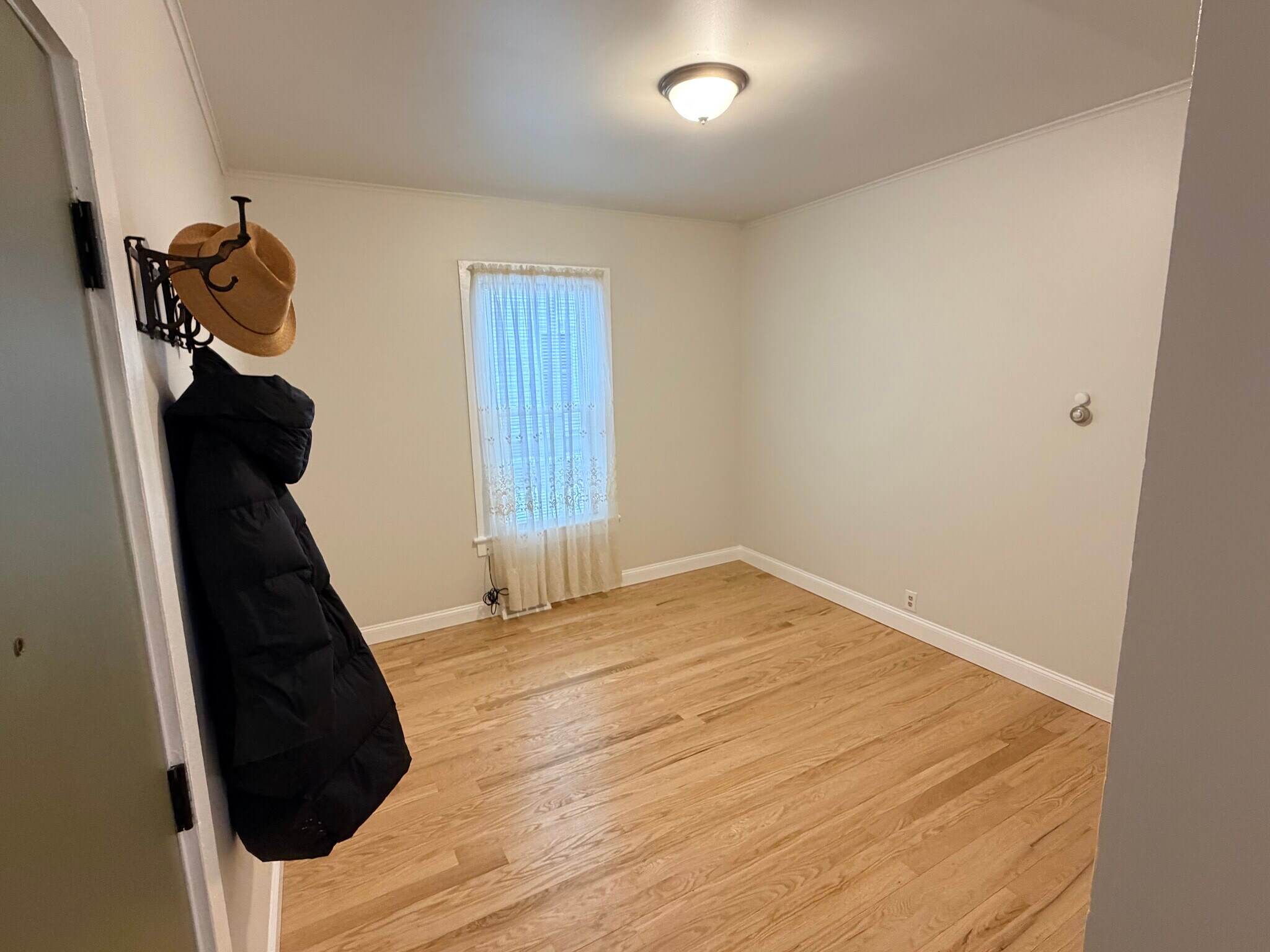 Building Photo - 11 Spring St