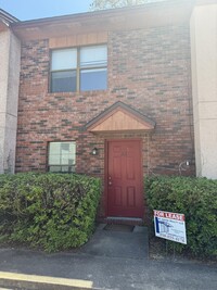 Building Photo - 696 Tyner St