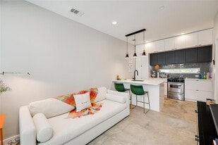 Building Photo - 2108 Tillery St