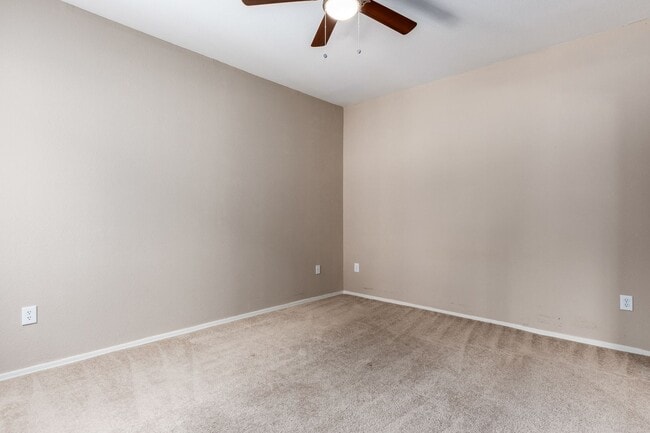 Building Photo - Beautiful 2 bed/2bath condo in Scottsdale!!