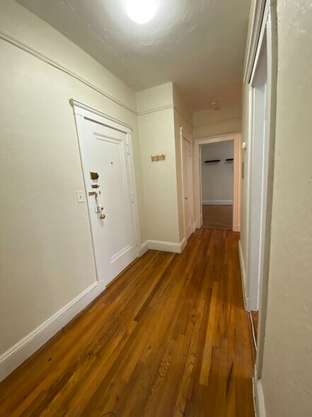 Building Photo - 1625 Commonwealth Ave