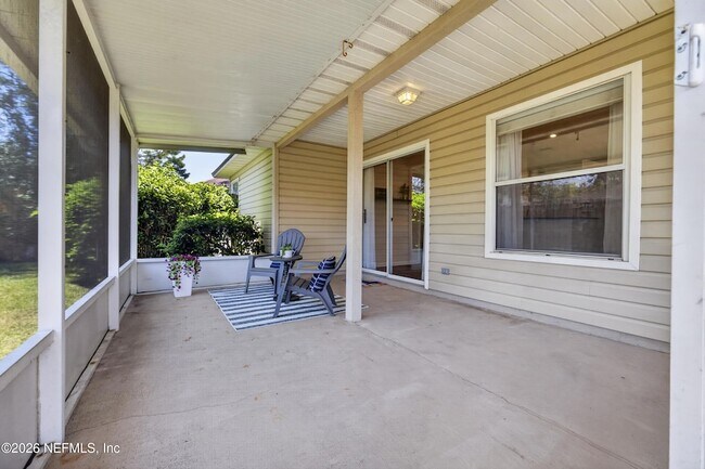 Building Photo - 12838 Chets Creek Dr N