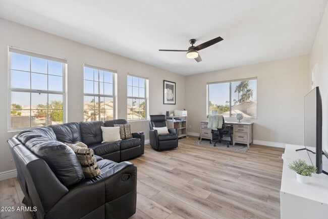 Building Photo - 1321 W Shellfish Dr