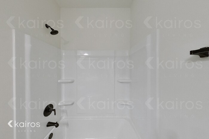 Building Photo - 114 Teddy Ln