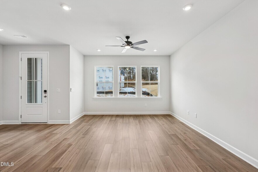 Building Photo - 606 Brackenberry Aly