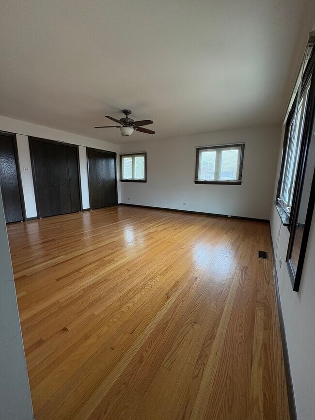 Building Photo - 1800 Montgomery Ct