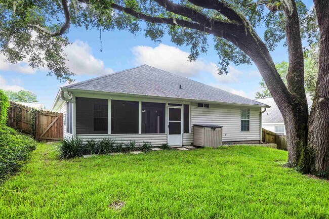 Building Photo - 7103 Shady Grove Way