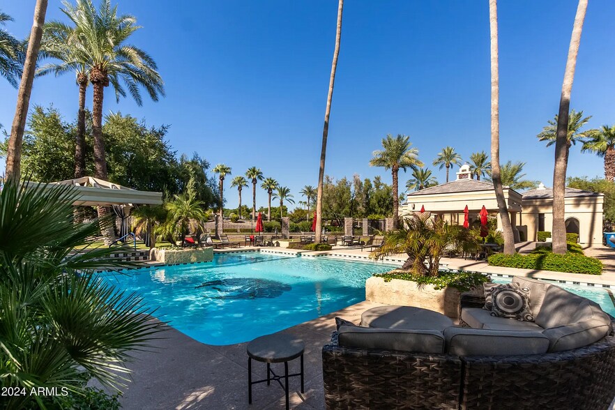 Building Photo - 4830 N 65th St