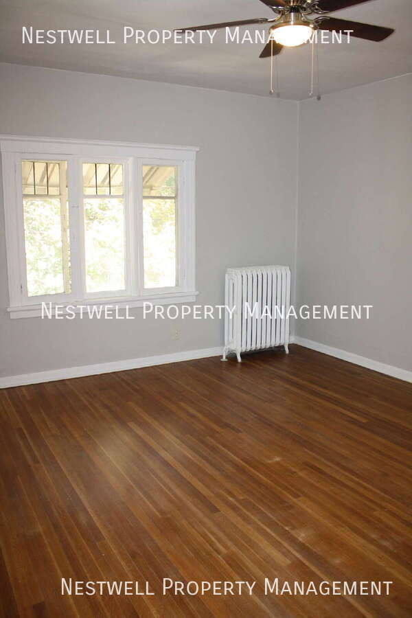 Building Photo - 1001 E S Temple St