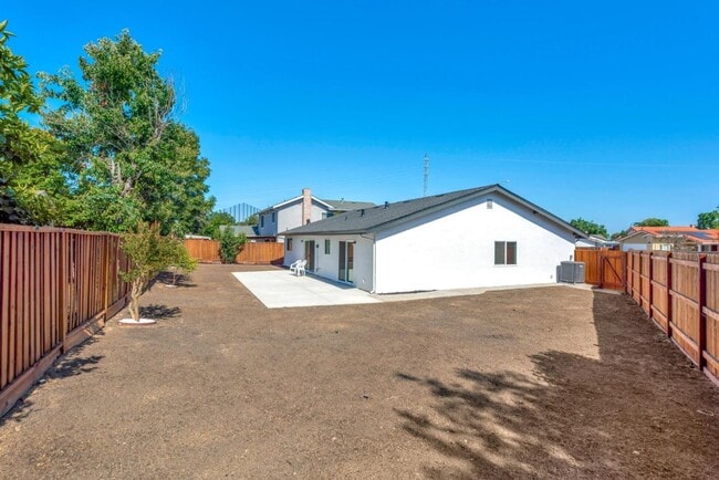 Building Photo - 2833 Cadmill Ct