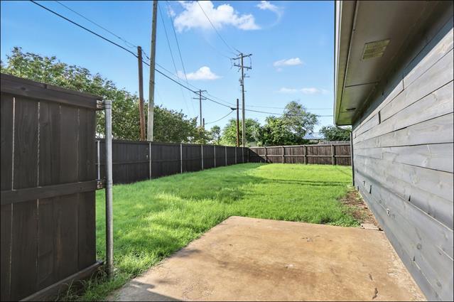 Building Photo - 1507 River Hill Dr