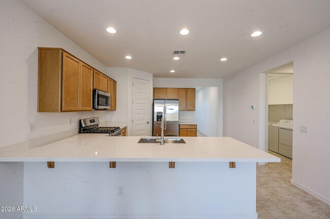 Building Photo - 8714 W Pasadena Ave