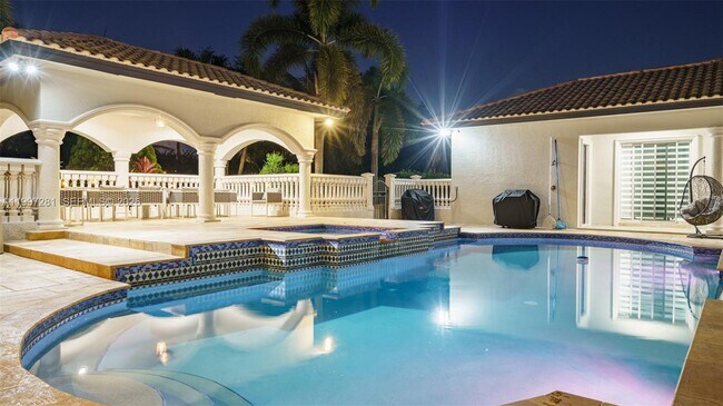 Building Photo - 13751 Pine Meadow Ct