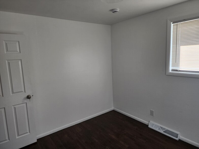 Building Photo - 7618 Umatilla St