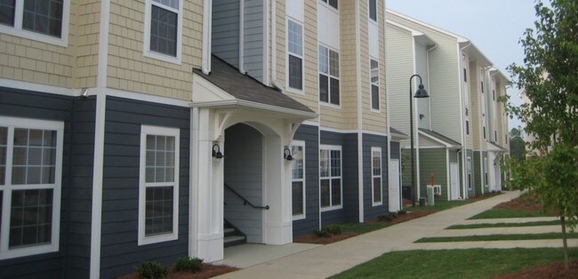 Primary Photo - Cedar Wood Apartments