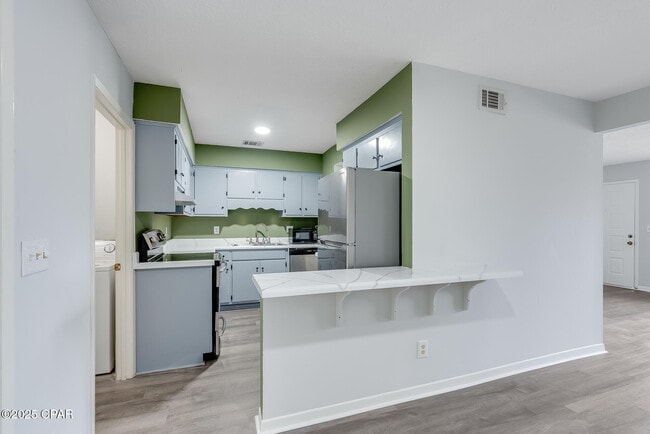 Building Photo - 505 Palermo Rd