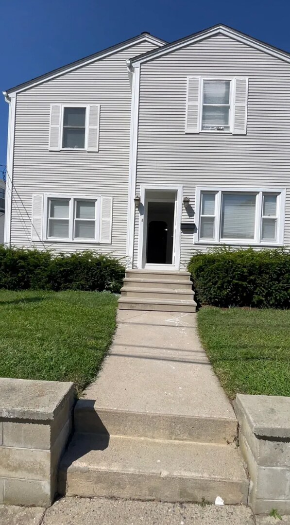 Primary Photo - 15 Joy St