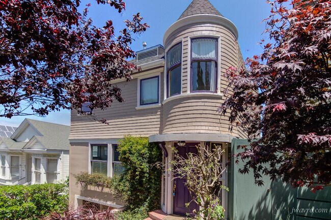 Building Photo - 1432 Willard St
