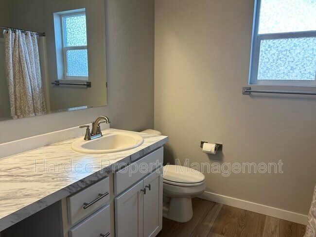 Building Photo - 7051 W Plateau Crk Dr